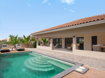 Villa 596